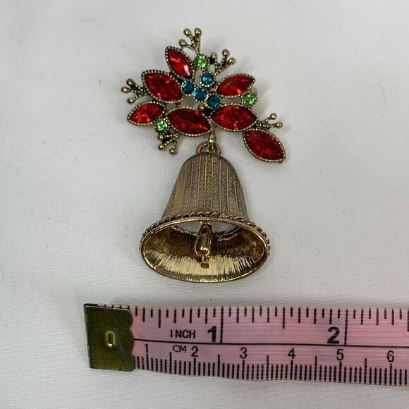 Monet 1990's Holiday Bell Bejeweled Christmas Brooch Pin Golf Tone Red Green 2" - Picture 6 of 6